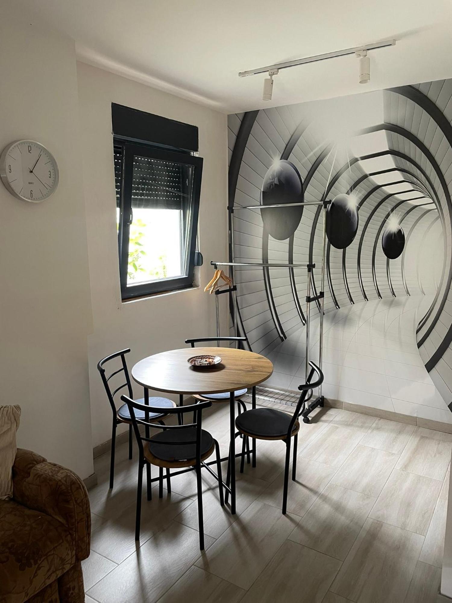 Visoko New Concept - 7 Minutes From The Pyramids - City Center 외부 사진