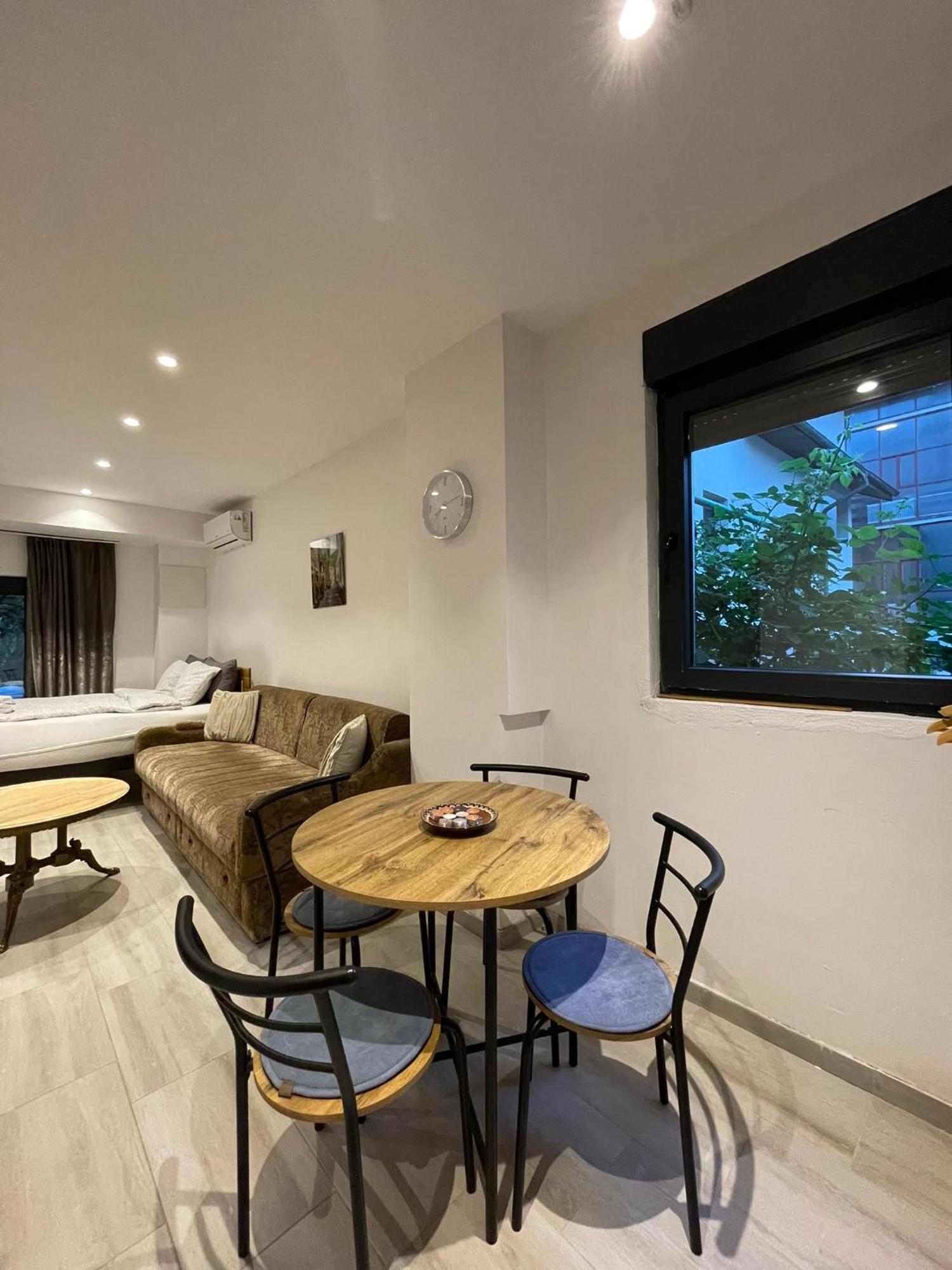 Visoko New Concept - 7 Minutes From The Pyramids - City Center 외부 사진
